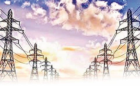 Pimpri News : महावितरणची हेल्पलाईन ठरतेय हेल्पलेस