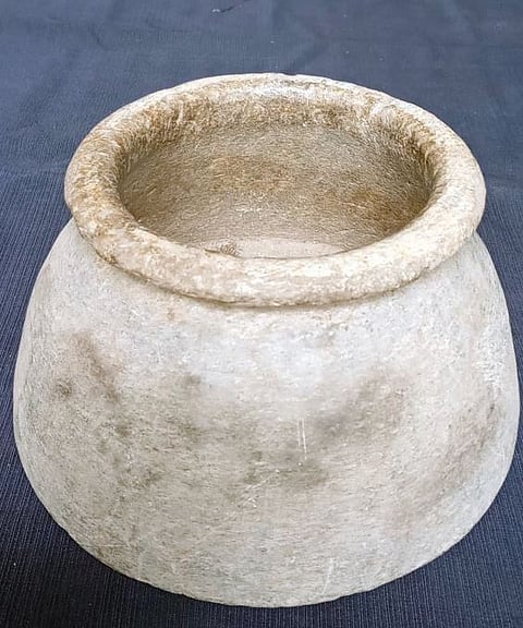 जुन्नरला आढळले मध्ययुगीन काळातील भांडे