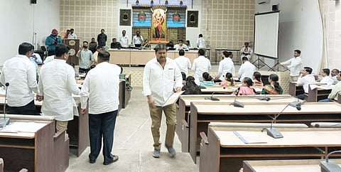 Nagar : खोट्या कागदपत्रांद्वारे काढली कोट्यवधींची बिले