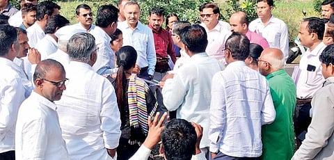 Pune : लोणी भापकरला दुष्काळी स्थितीची पाहणी