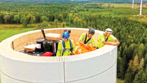 जगातील सर्वात उंच लाकडी पवनचक्की!