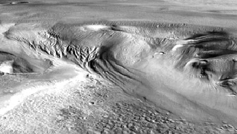 मंगळाच्या विषुववृत्तावर जमिनीखाली बर्फाचा स्तर