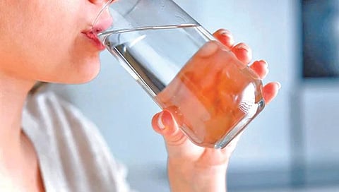 Pudhari Health : निरोगी जीवनासाठी पाण्याचे योगदान