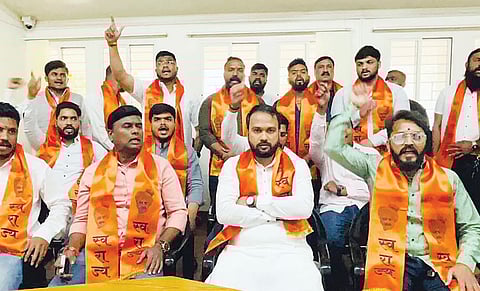 फेलोशिपसाठी संशोधक आक्रमक; सारथी कार्यालयासमोर आंदोलन