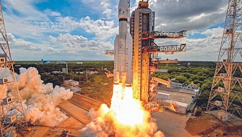 Gaganyaan Mission : मानवाला अंतराळात घेऊन जाणार्‍या इंजिनची चाचणी यशस्वी