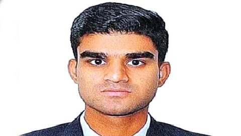 जिंदगी इम्तहान लेती है।