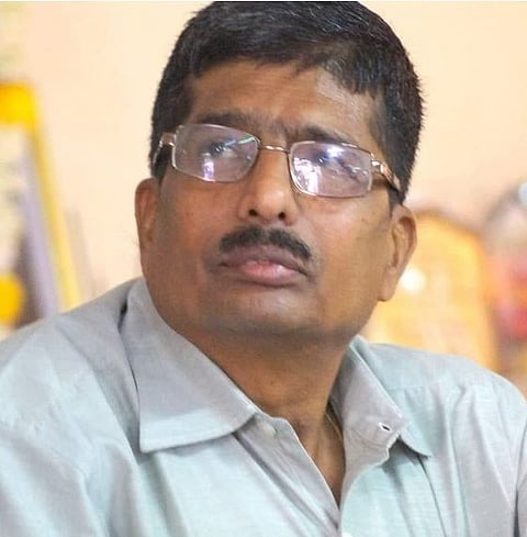 धक्कादायक ! प्रसिध्द कवी, गझलकार दीपक करंदीकर यांचे दुःखद निधन