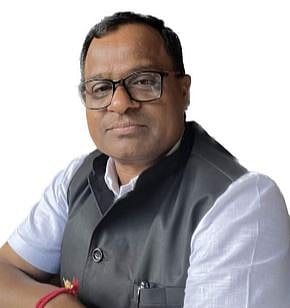 घोटाळ्यांची पाळेमुळे खोदून काढणारे अधिकारी किसन भुजबळ यांचे निधन