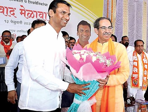 गद्दारांनी शिर्डीतून उमेदवारी करून दाखवावीच : उद्धव ठाकरे