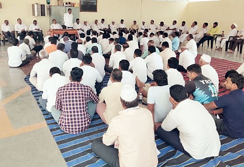 राष्ट्रवादीच्या बैठकीत पदाधिकार्‍यांनीच वाचला तक्रारींचा पाढा