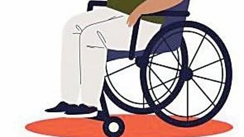 मनपा मुख्यालयात दिव्यांग बांधवांची तोडफोड, जाळून घेण्याचा प्रयत्न  