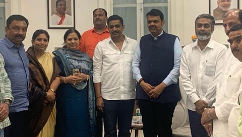 नाशिकची जागा भाजपला मिळावी, अशी उपमुख्यमंत्री देवेंद्र फडणवीस यांच्याकडे आग्रही मागणी करताना आ. देवयानी फरांदे, आ. सीमा हिरे, आ. राहुल ढिकले, दिनकर पाटील, राहुल आहेर, केदा आहेर, आदी.