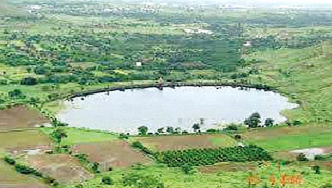 Kolhapur : कोल्हापूर जिल्ह्यातील गाव तलावांचे सौंदर्य खुलणार