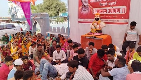 बीड: तलवाडा येथे तरुणांचे आमरण उपोषण: महिलांचे ठिय्या आंदोलन