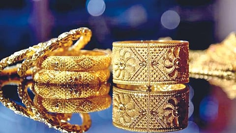 अर्थकारण : सोन्याला झळाळी कशामुळे?