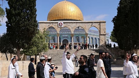 इस्रायलने पॅलेस्टिनींना अल-अक्सा मशिदीत प्रवेश करण्यापासून रोखले
