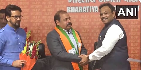 भारतीय हवाई दलाचे माजी प्रमुख एअर चीफ मार्शल (निवृत्त) आरकेएस भदौरिया यांनी केंद्रीय मंत्री अनुराग ठाकूर आणि भाजपचे सरचिटणीस विनोद तावडे यांच्या उपस्थितीत भाजपमध्‍ये प्रवेश केला.