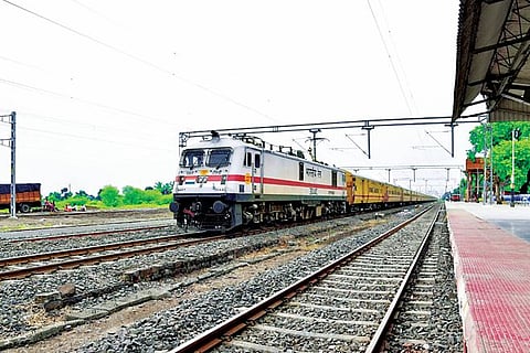 ताशी 130 कि.मी. वेगाने धावली रेल्वे; निंबळक ते वांबोरी चाचणी यशस्वी