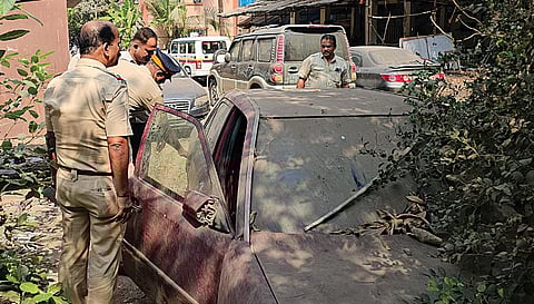 कारमध्ये गुदमरून चिमुकल्या बहीण-भावाचा मृत्यू; अ‍ॅण्टॉप हिलमधील प्रकार