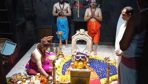 Trimbakeshwar Shiva Temple | गुढी पाडव्याला त्र्यंबकराजाची सुवर्ण मुखवटयासह पुजा