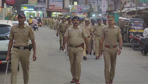 पूर्णेत डॉ. बाबासाहेब आंबेडकर जयंतीच्या पार्श्वभुमीवर पोलीसांचा रुटमार्च