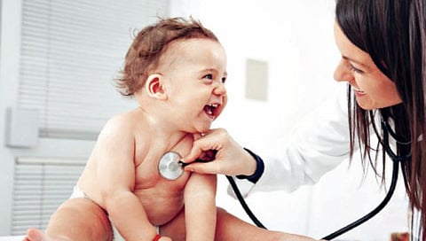 उन्हाळ्यातील मुलांचे डिहायड्रेशन;