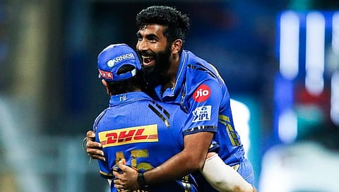 MI vs RCB : बुमराहच्या माऱ्यात बंगळुरू उद्वस्त; मुंबईला 197 धावांचे लक्ष्य