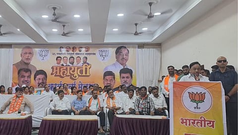 रत्नागिरी-सिंधुदुर्ग जिल्हे आर्थिक सबळ होण्यासाठी प्रयत्नशील: नारायण राणे