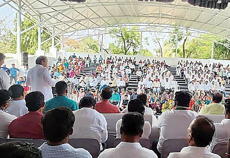 बारामतीत उद्योगांना पोषक वातावरण कोणी निर्माण केले? : अजित पवार यांचा सवाल