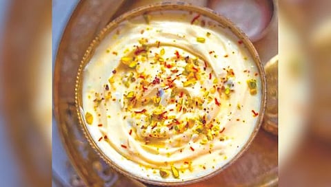 Shrikhand : उन्हाळ्यात श्रीखंड खाण्याचे अनेक लाभ