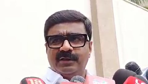 फडणवीस यांना भेटले विनोद पाटील, म्हणाले मी लढणारच, माझ्याकडे विजयाचं गणित !