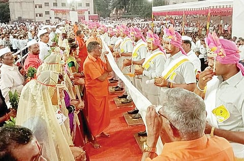 भोरमध्ये सामुदायिक विवाह सोहळा थाटात; सर्वधर्मीय 27 जोडपी विवाहबद्ध