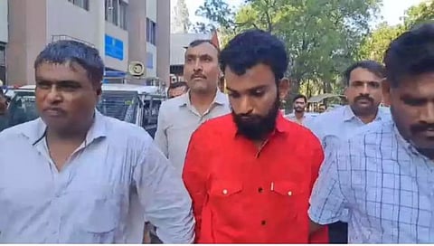 शेख शकील सतार याला सुरत  पोलिसांकडून अटक