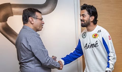 IPL 2024 : संजीव गोयंकांच्या डिनर डिप्लोमसीनंतरही केएल राहुलचे चाहते नाराजच