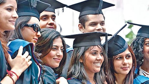 परदेशी शिक्षणाचे आकर्षण