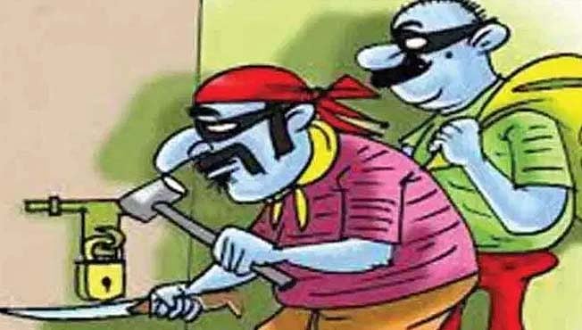 Kolhapur jewellery robbery | टाकाळा परिसरात बंगला, हॉस्पिटलमधून 22.88 लाखांच्या दागिन्यांवर डल्ला