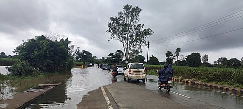 Veda Gangela Flood: Flood water again on Mudaltitta-Murgud road