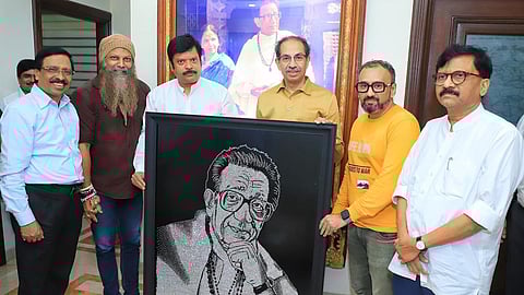 Shiv Sena chief Balasaheb Thackeray's portrait decorated with 27 thousand diamonds handed over to Uddhav Thackeray