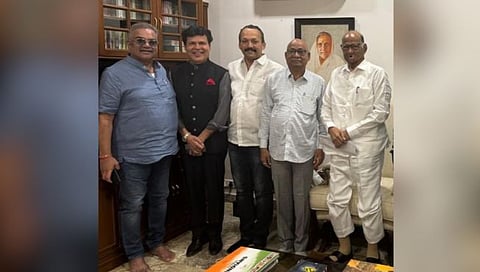 Hitendra Thakur met Sharad Pawar