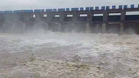 Jalgaon Hatnur Dam