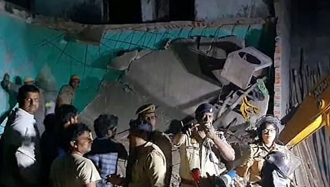 people killed in cylinder blast in bulandshahr up
