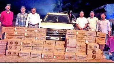 banda-4-lakh-goa-liquor-seized