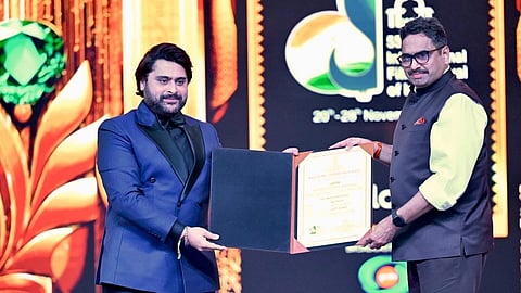 gharat ganpati director Navjyot Bandiwadekar