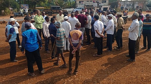 mumbai goa highway four laning work halted