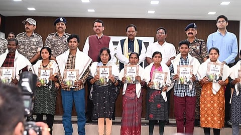 Gadchiroli Naxalites News  