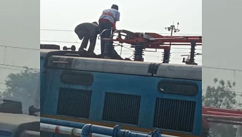 Youth seriously burns after climbing on Deccan Odyssey train engine