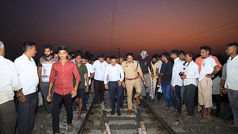 Jalgaon Railway Accident 