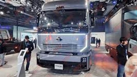 मालवाहतूक क्षेत्रासाठी टाटाने विकसित केले हायड्रोजनवर धावणार ट्रक