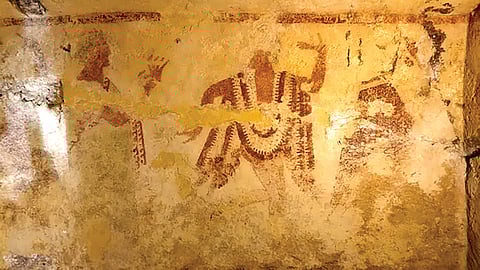discovery of 2500 year old tomb with colorful paintings