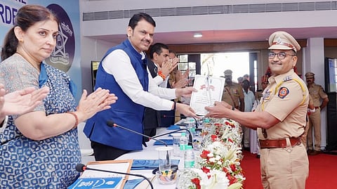  Devendra Fadnavis  